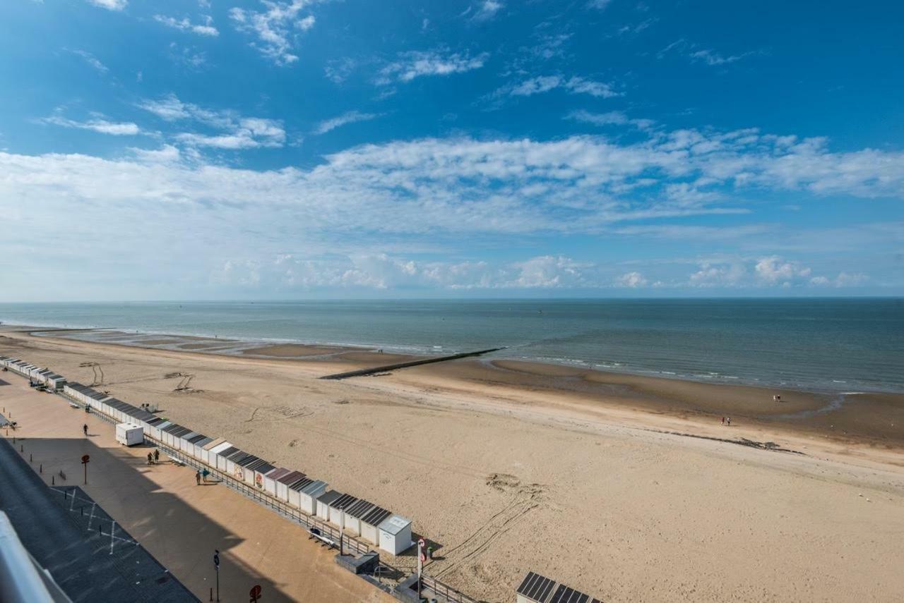 Studio Zwembad Met Frontaal Zeezicht Ostende Exterior foto